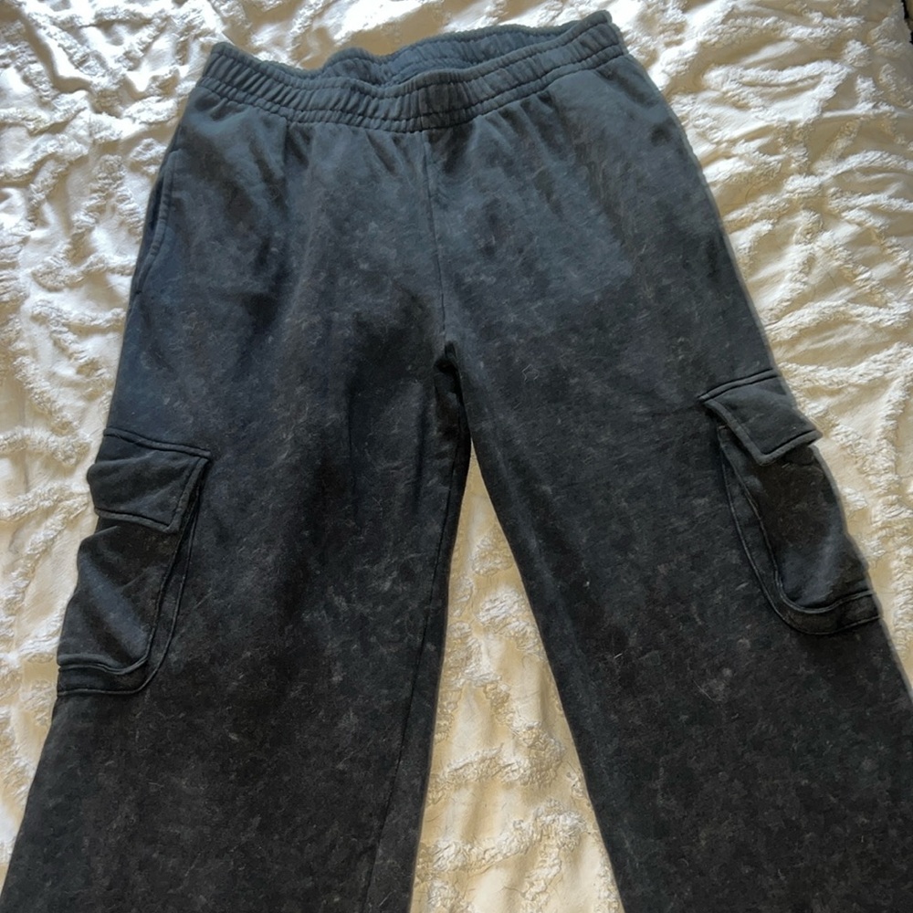 Cargo looking Sweatpants